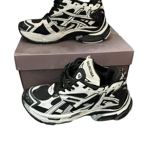 Balenciaga Runner Black White
